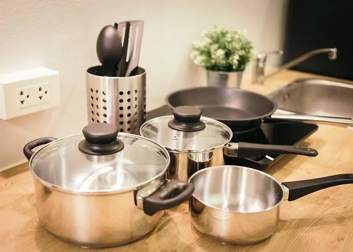 T4 Two Bedrooms Full Kitchen/1 Min To Bts Lägenhet *